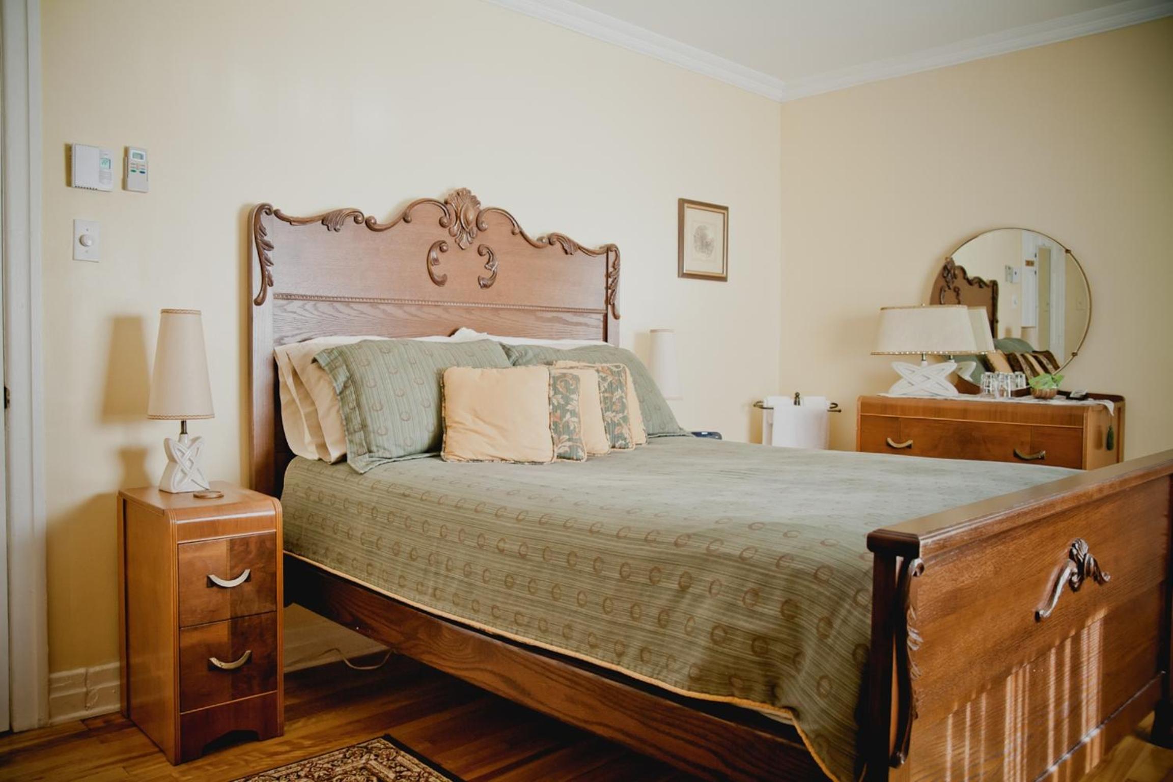 Maison Des Jardins B & B
