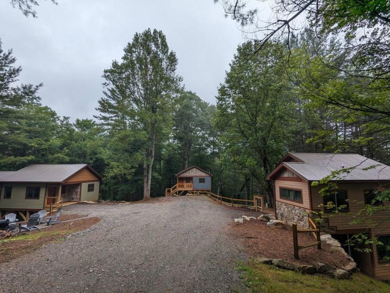 Poplar Treehouse - Rustic Luxury