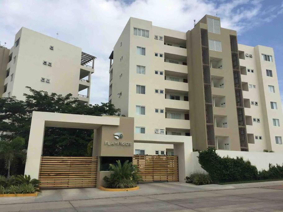 New Apartment, close to beach, Great Location!
