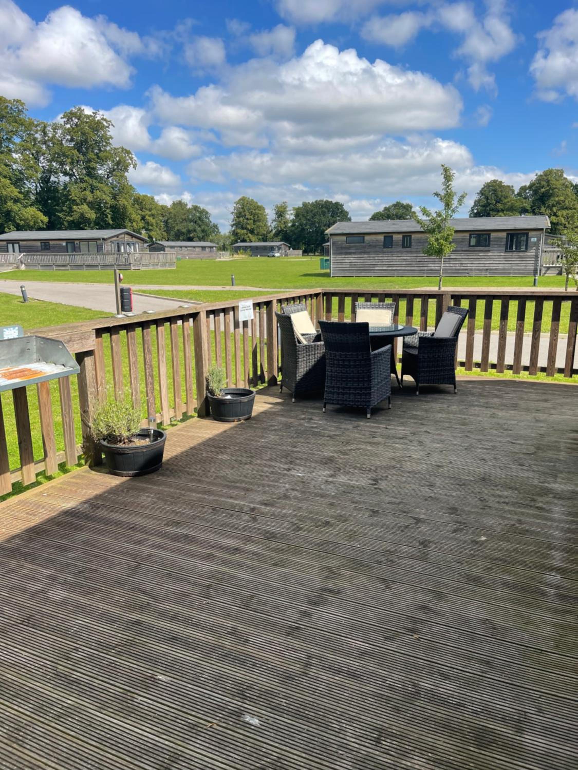 Glasshouse hot tub lodge