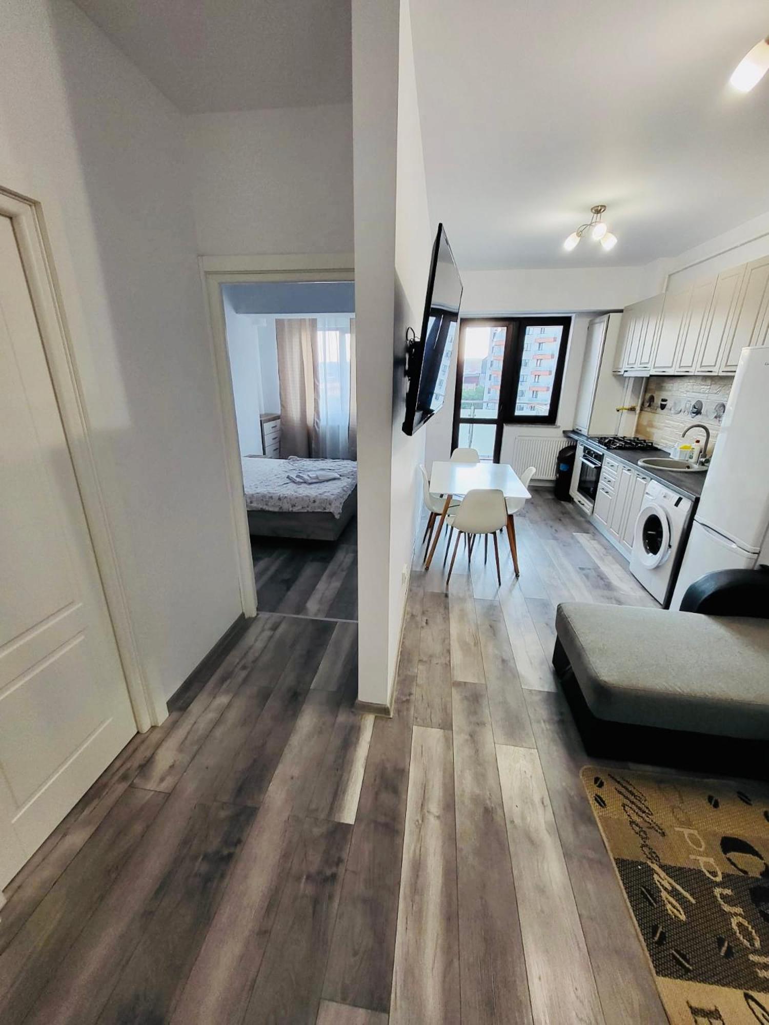 Lazar Loft