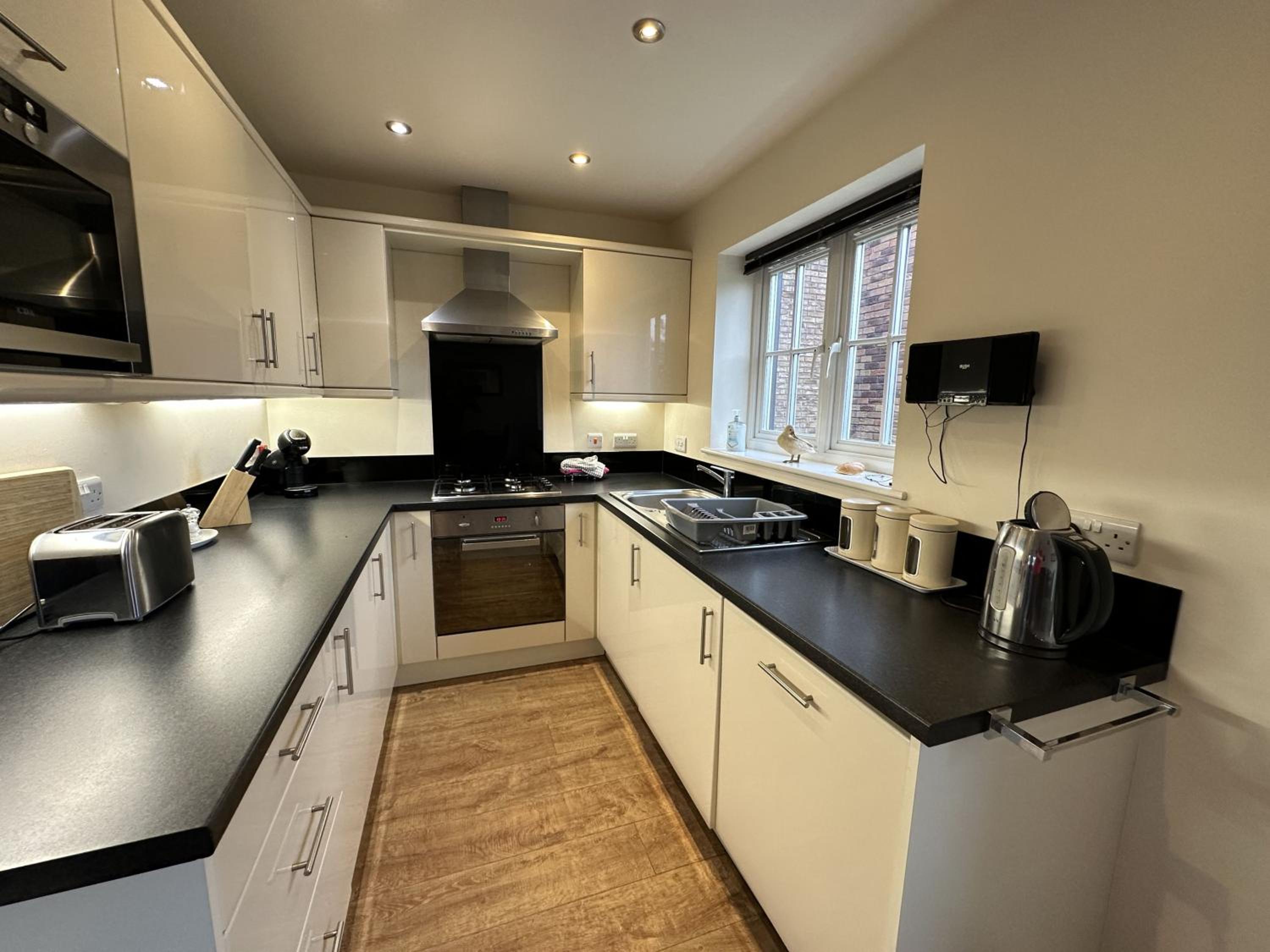 Bay Dream - Part of the The Bay Filey Holiday Village with pool, gym and direct beach access, pub, restaurant, tennis and meadows walks