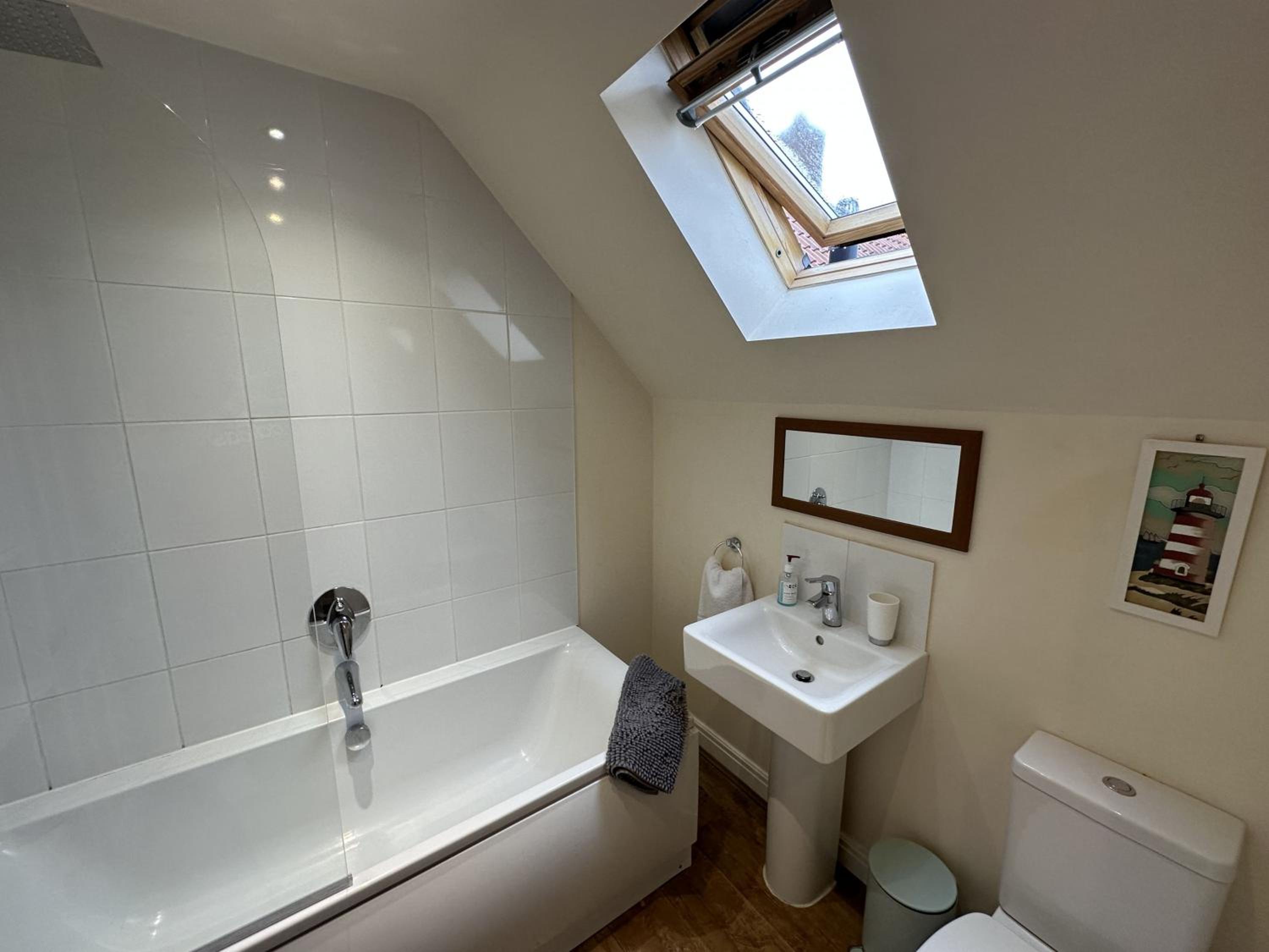 Bay Dream - Part of the The Bay Filey Holiday Village with pool, gym and direct beach access, pub, restaurant, tennis and meadows walks
