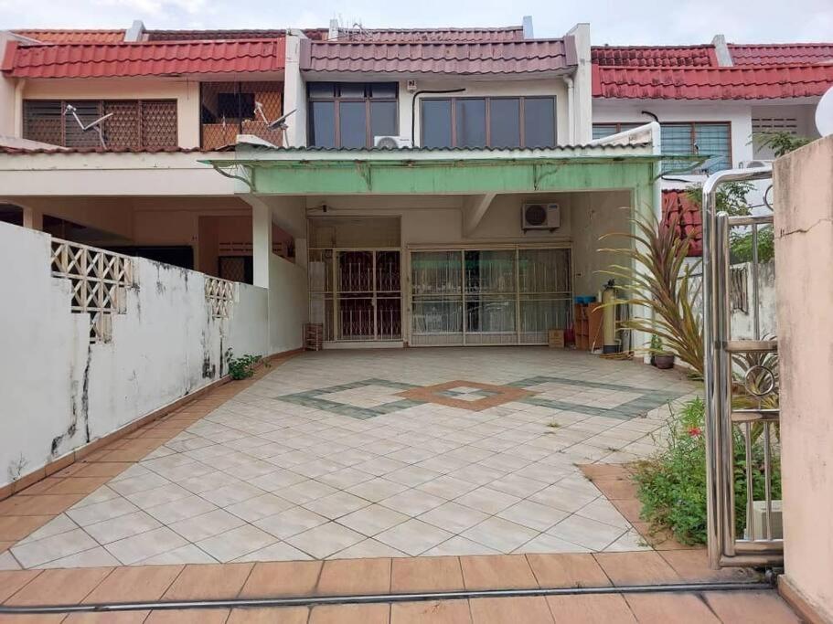 Home in Gelugor4R3B Dnaz Homestay@Sg. Dua photo 4