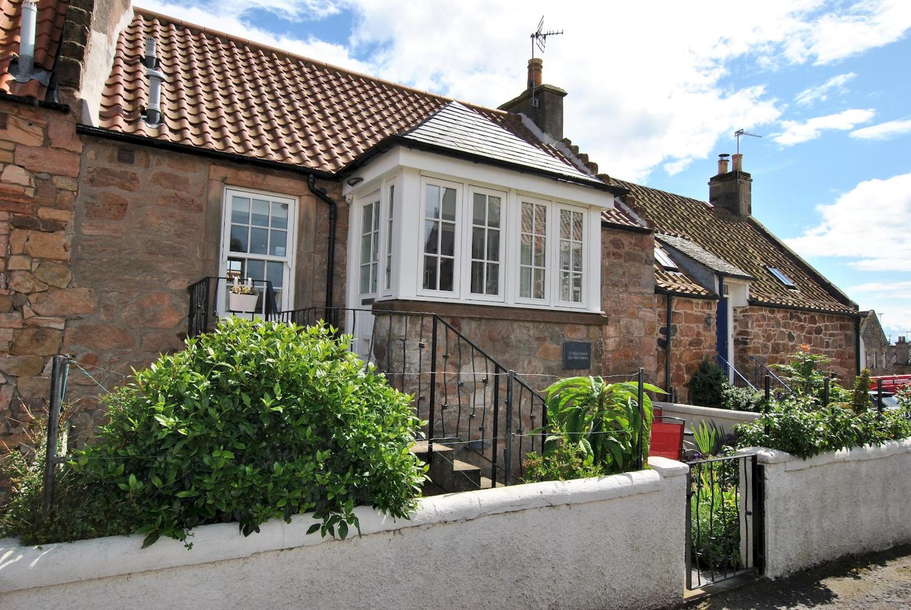 The Old Stables- charming cottage Crail