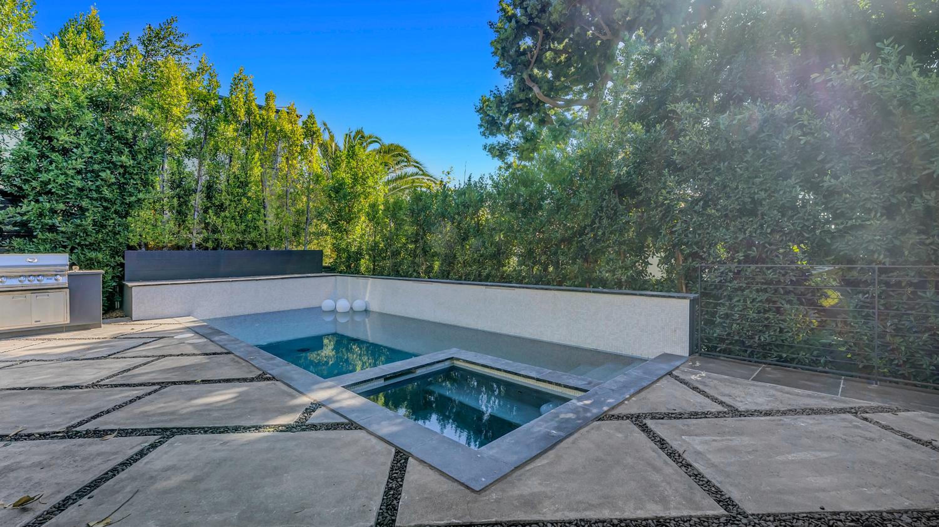 5BRM 6Bath Off Sunset in WeHo Villa