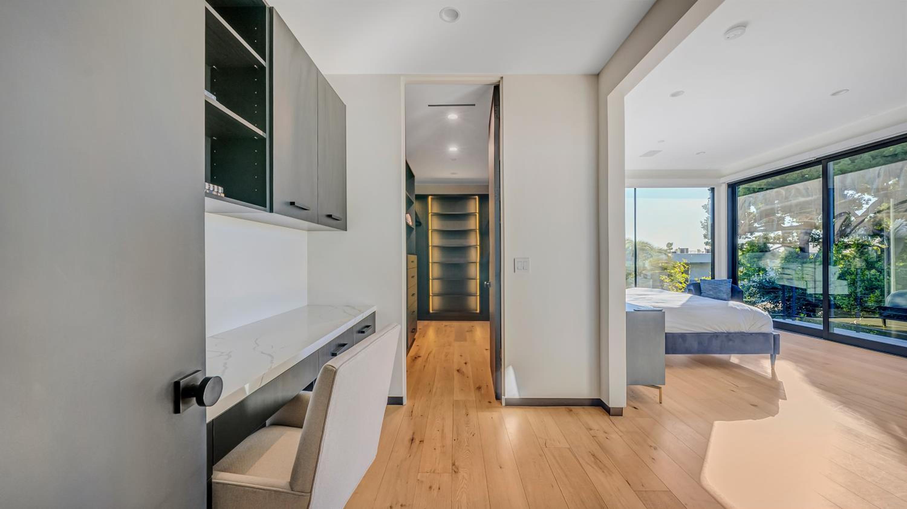 5BRM 6Bath Off Sunset in WeHo Villa