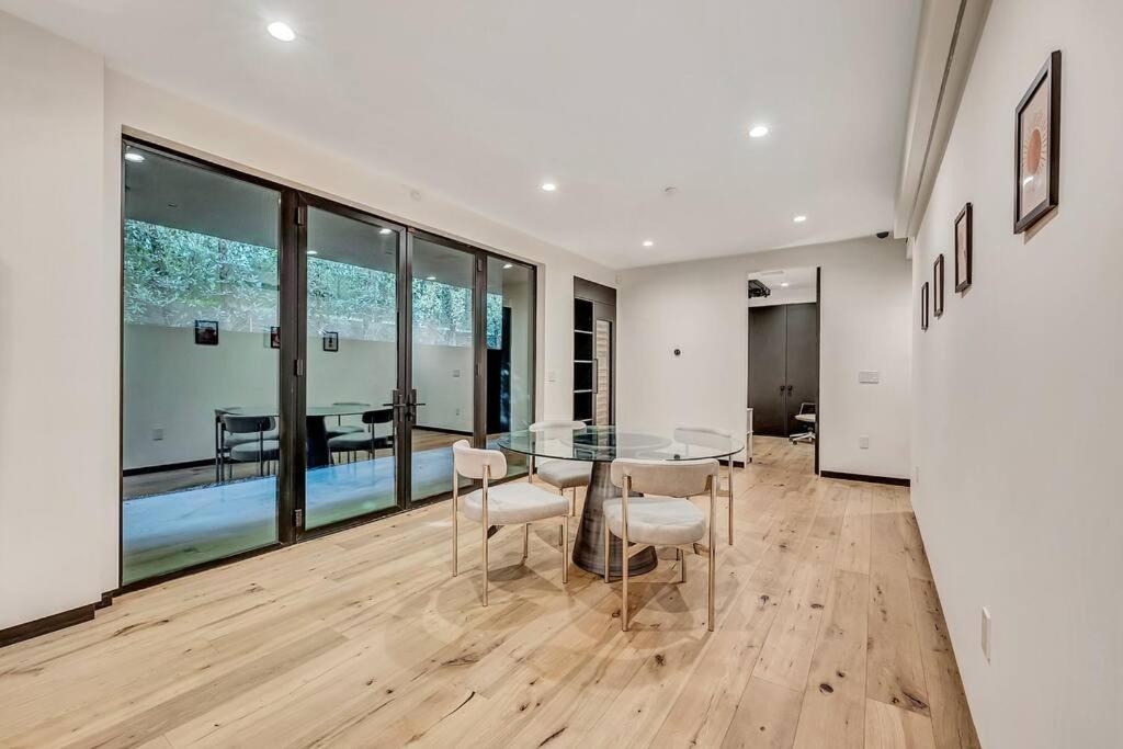 5BRM 6Bath Off Sunset in WeHo Villa
