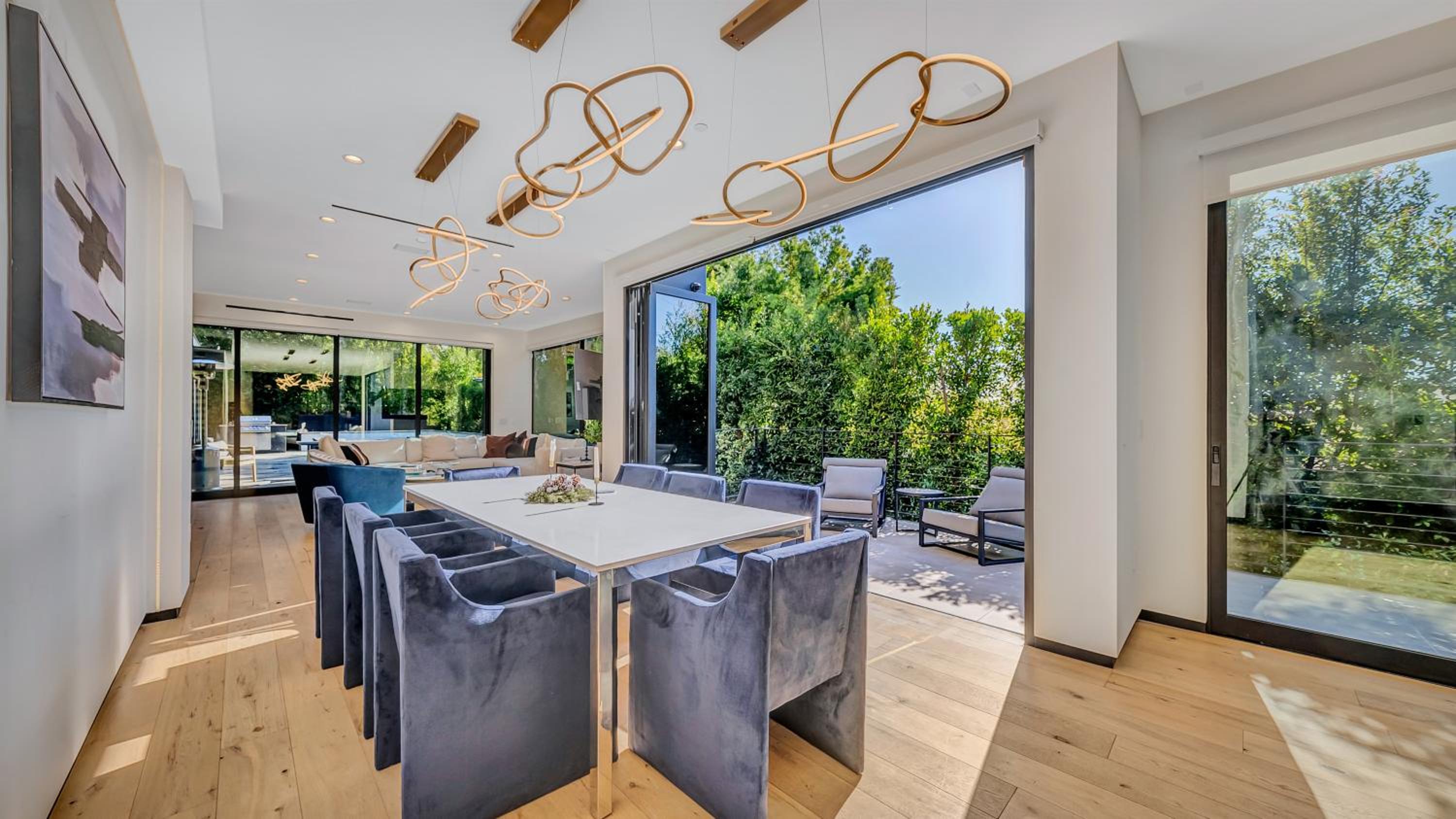 5BRM 6Bath Off Sunset in WeHo Villa