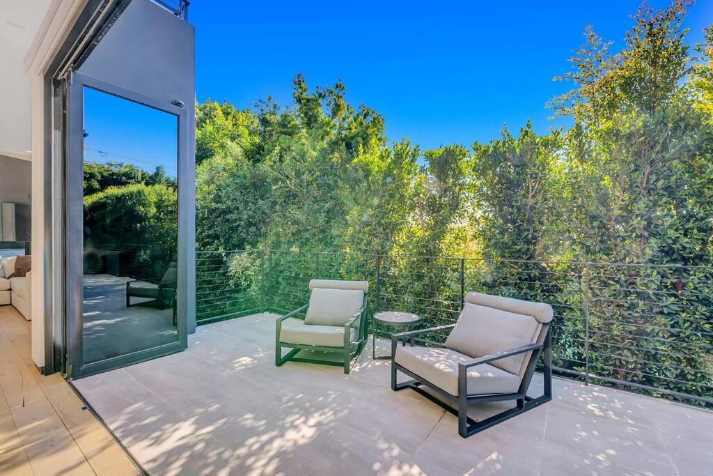 5BRM 6Bath Off Sunset in WeHo Villa