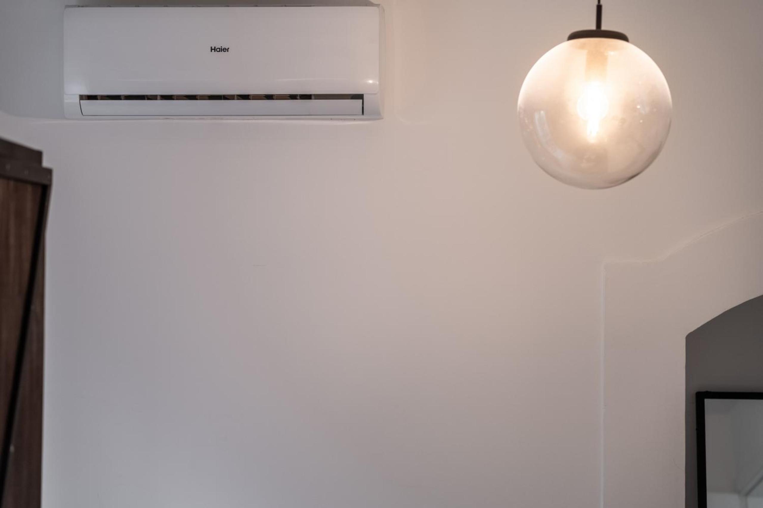 Lovely 2 Bedroom Apartment in the Heart of Lisbon view 5