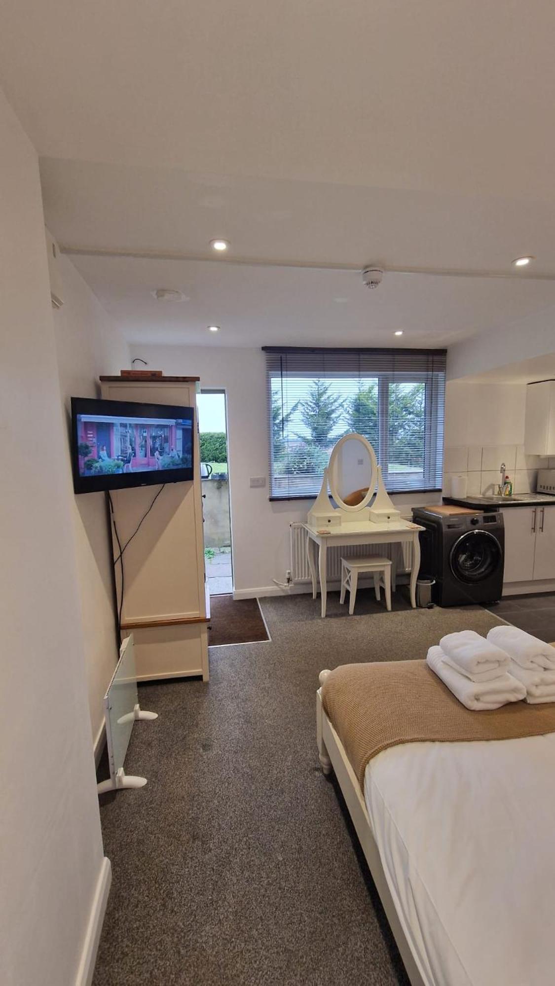 Rutland Point Studio serviced accommodation Keystones Property Services