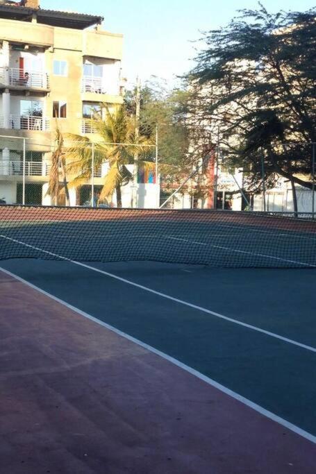 Hermoso con Piscina y playa al lado del comercio del Rodadero