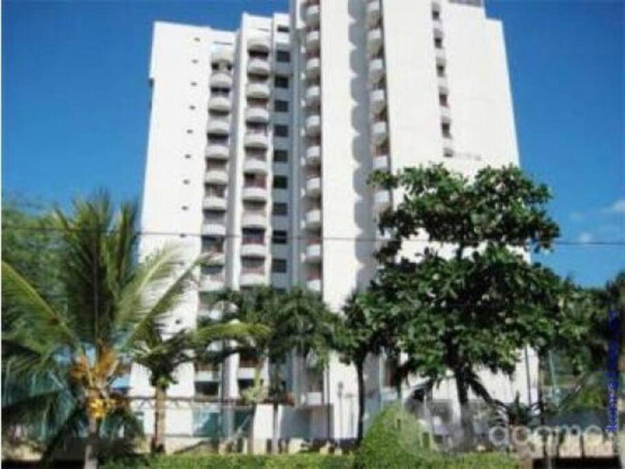 Hermoso con Piscina y playa al lado del comercio del Rodadero