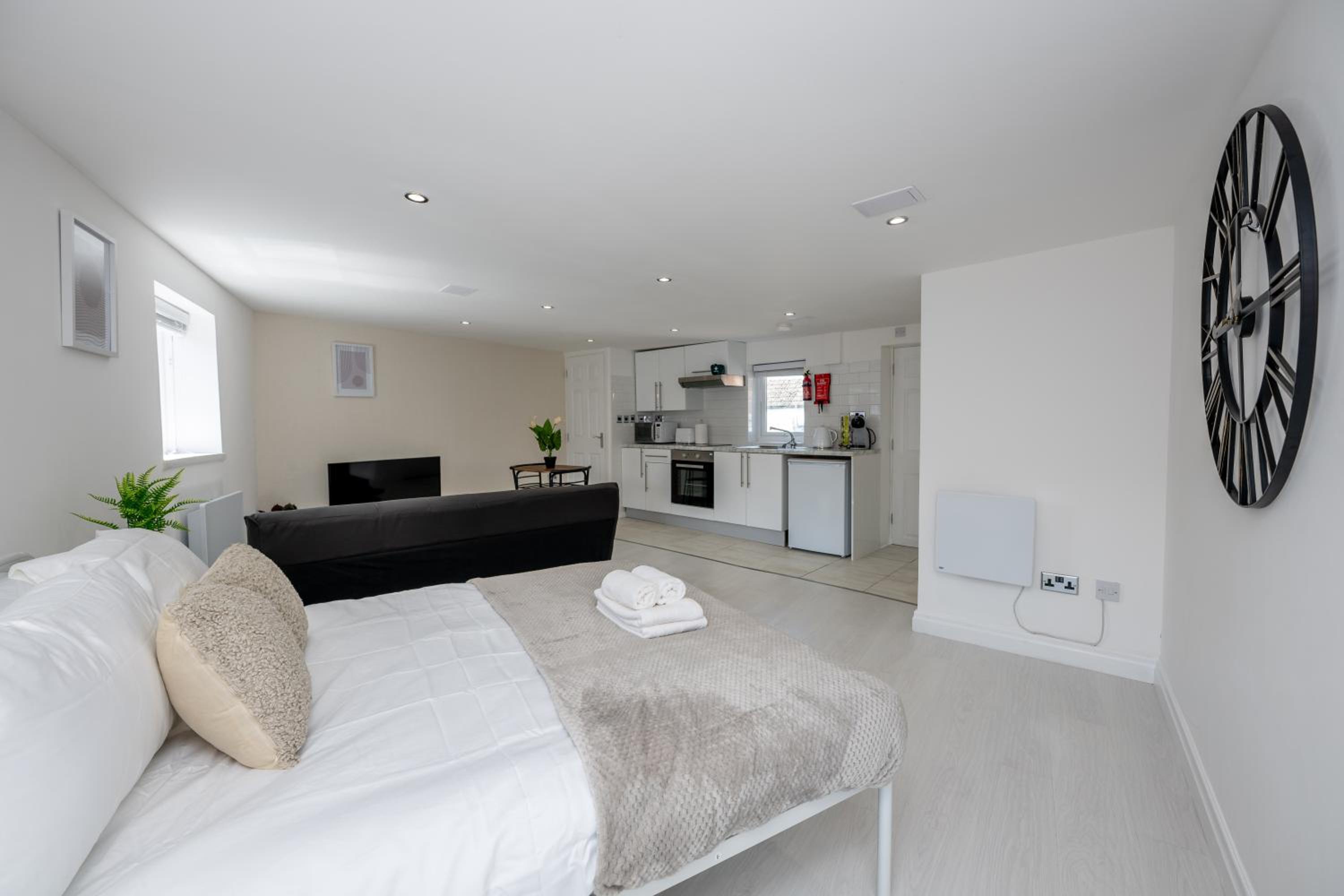 Kings Lynn Vacations - Modern Studio Apartment Kings Lynn - Property Image 25