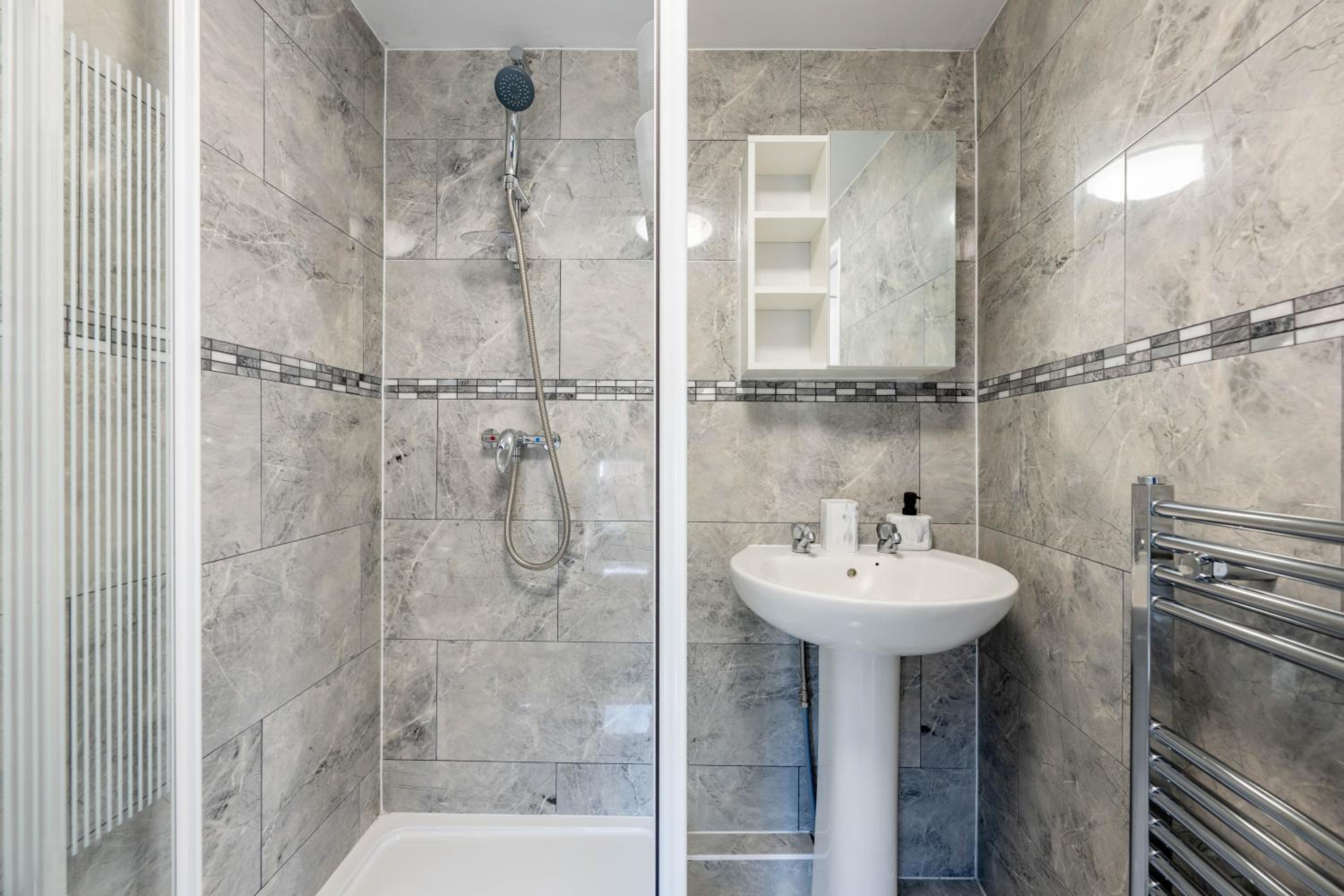 Kings Lynn Vacations - Modern Studio Apartment Kings Lynn - Property Image 12