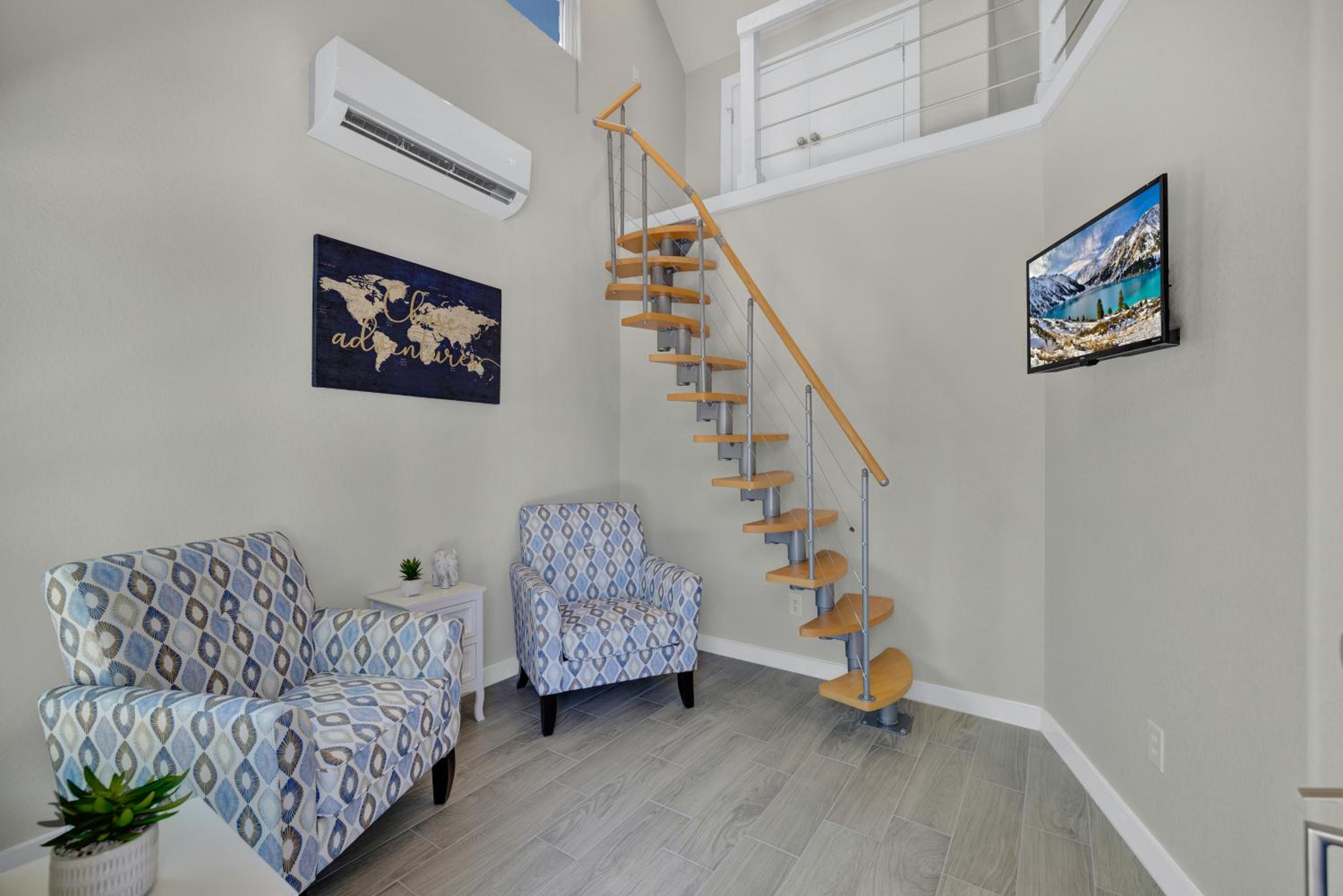Blue Door Casita-Romantic & Cozy view 4