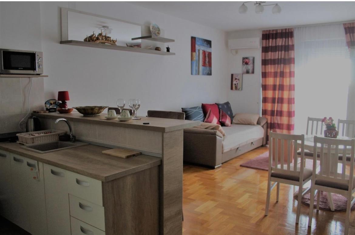 Entire apartament with sea view-Budva photo 2