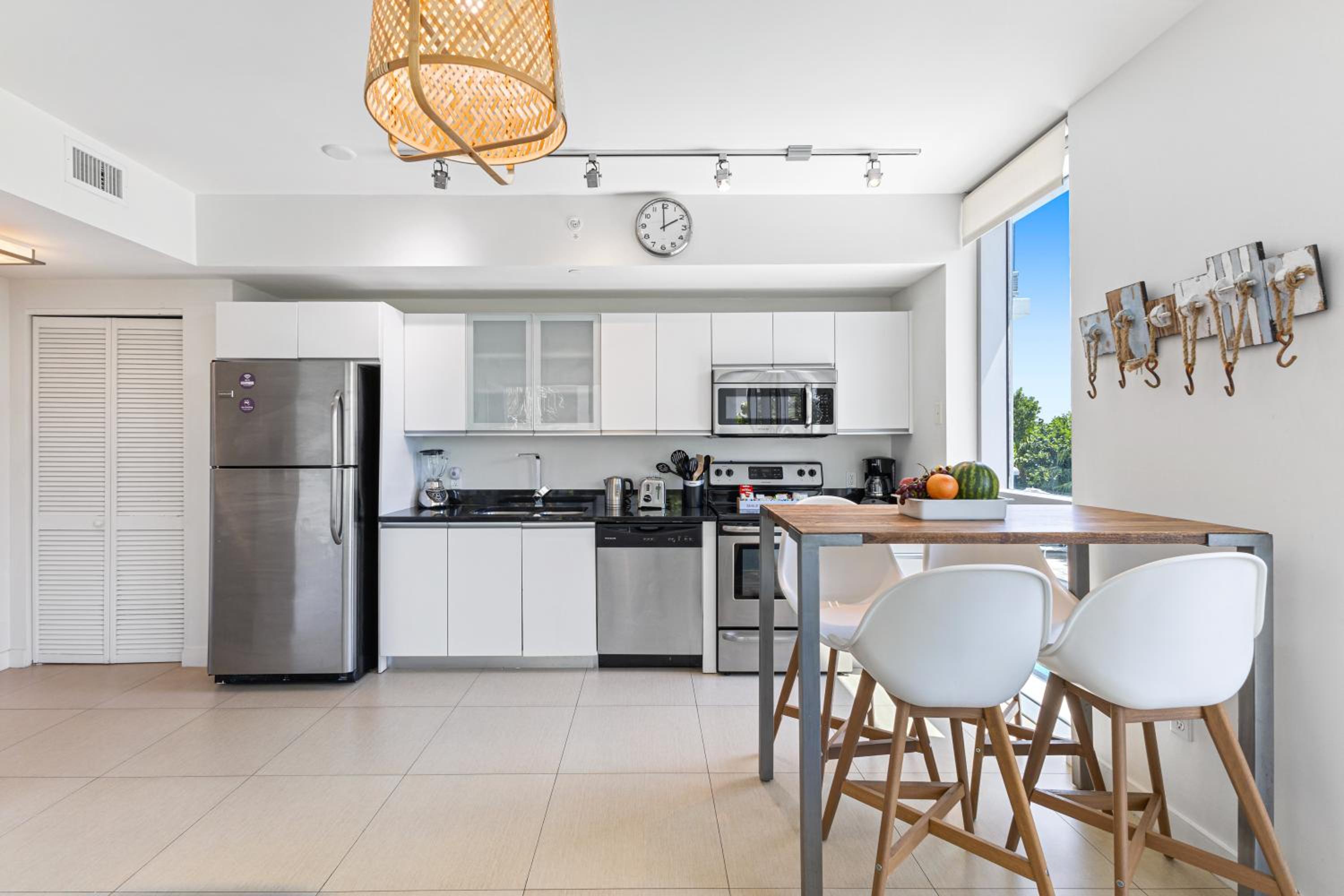 Dharma Home Suites Miami Beach at Monte Carlo