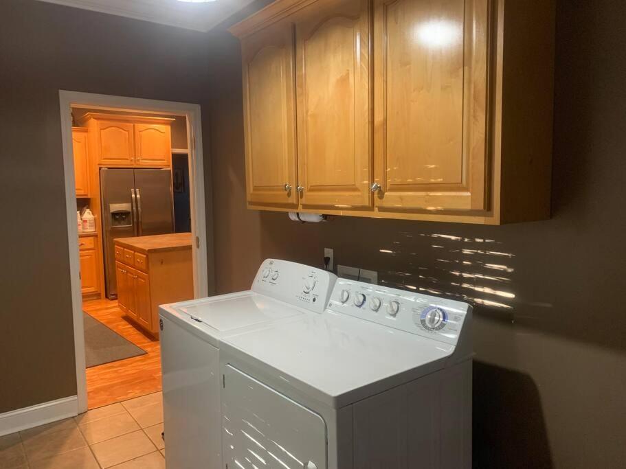 Charming and Comfy Cabin in the Heart of Pickwick!