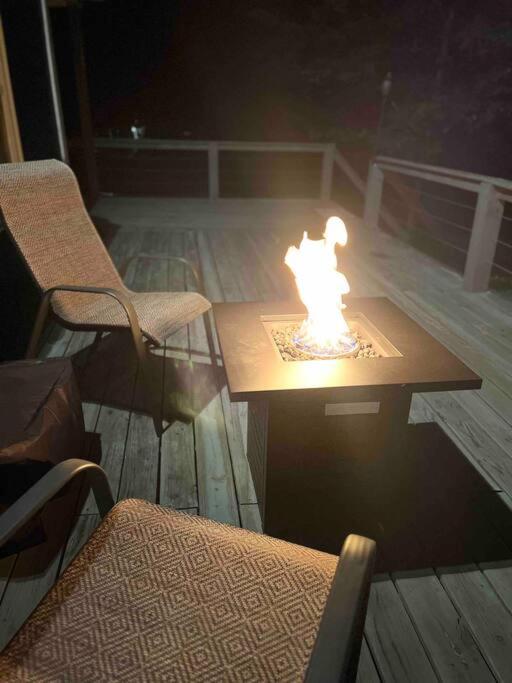 Charming and Comfy Cabin in the Heart of Pickwick!