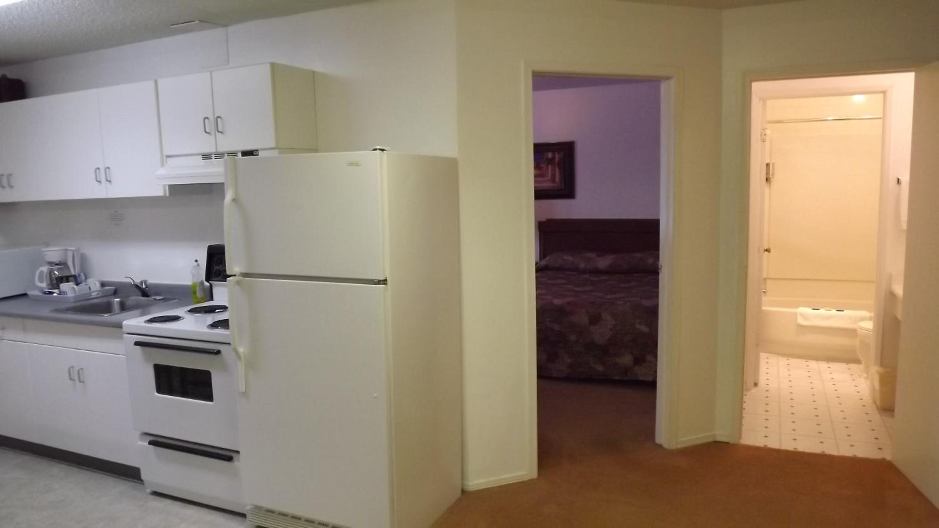 Canadas Best Value Inn Whitecourt