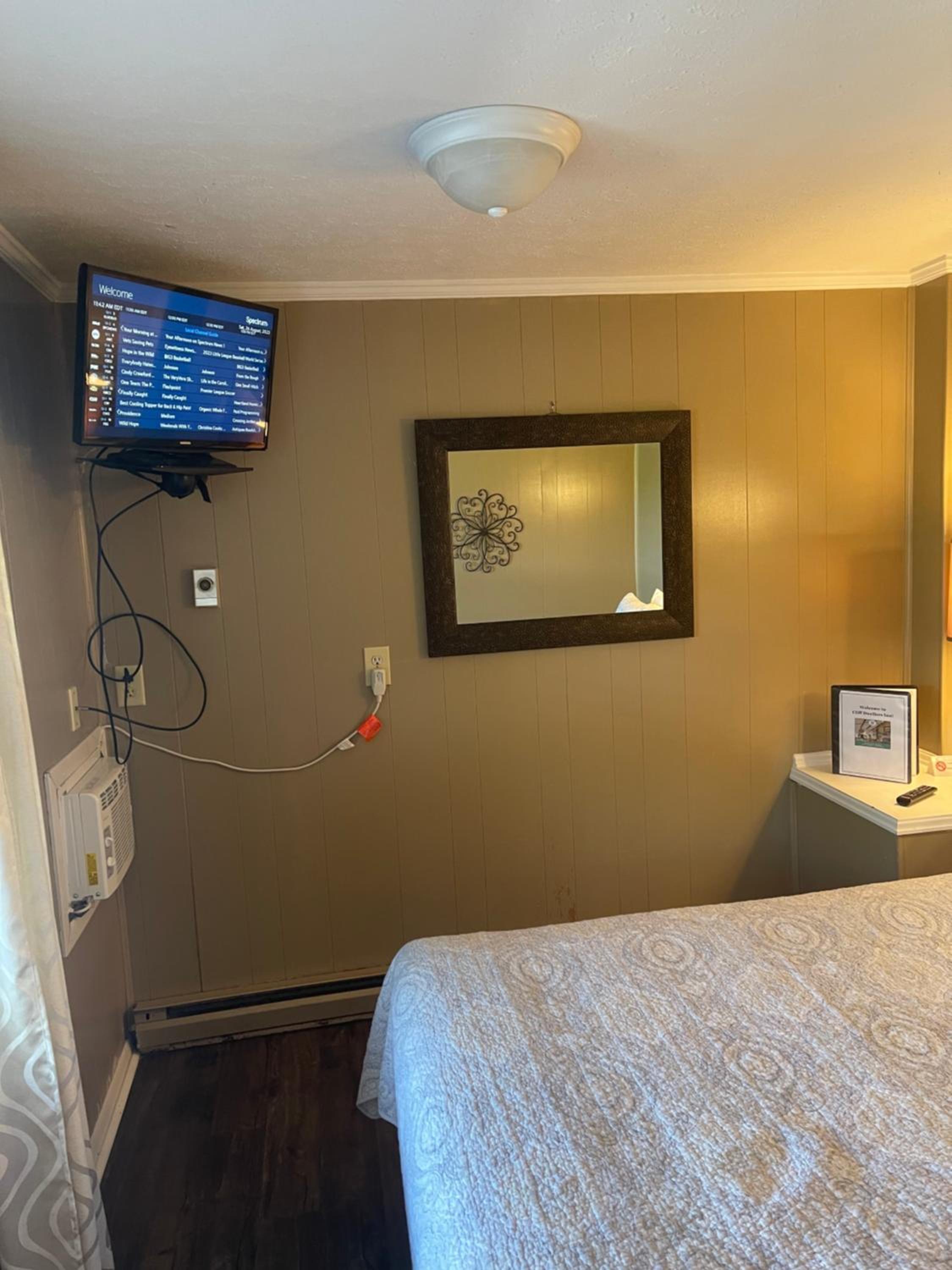 Cliff Dwellers Inn