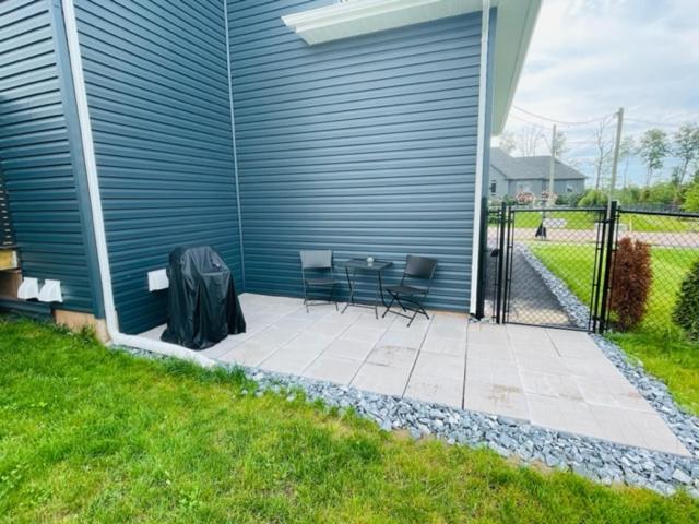 Beautiful 1 bedroom apartment - private entrance