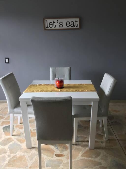 *Penthouse close to Laureles with everything you need