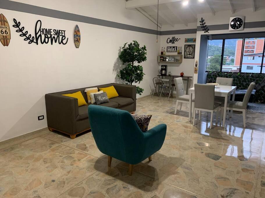 *Penthouse close to Laureles with everything you need