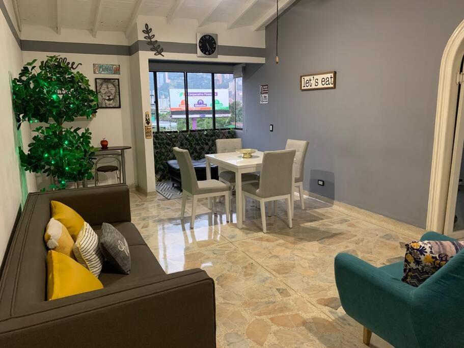 *Penthouse close to Laureles with everything you need