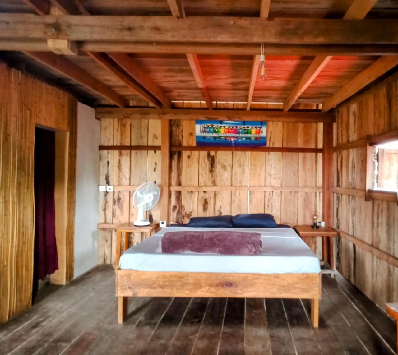 Dragonfly Guesthouse M'Pai Bay