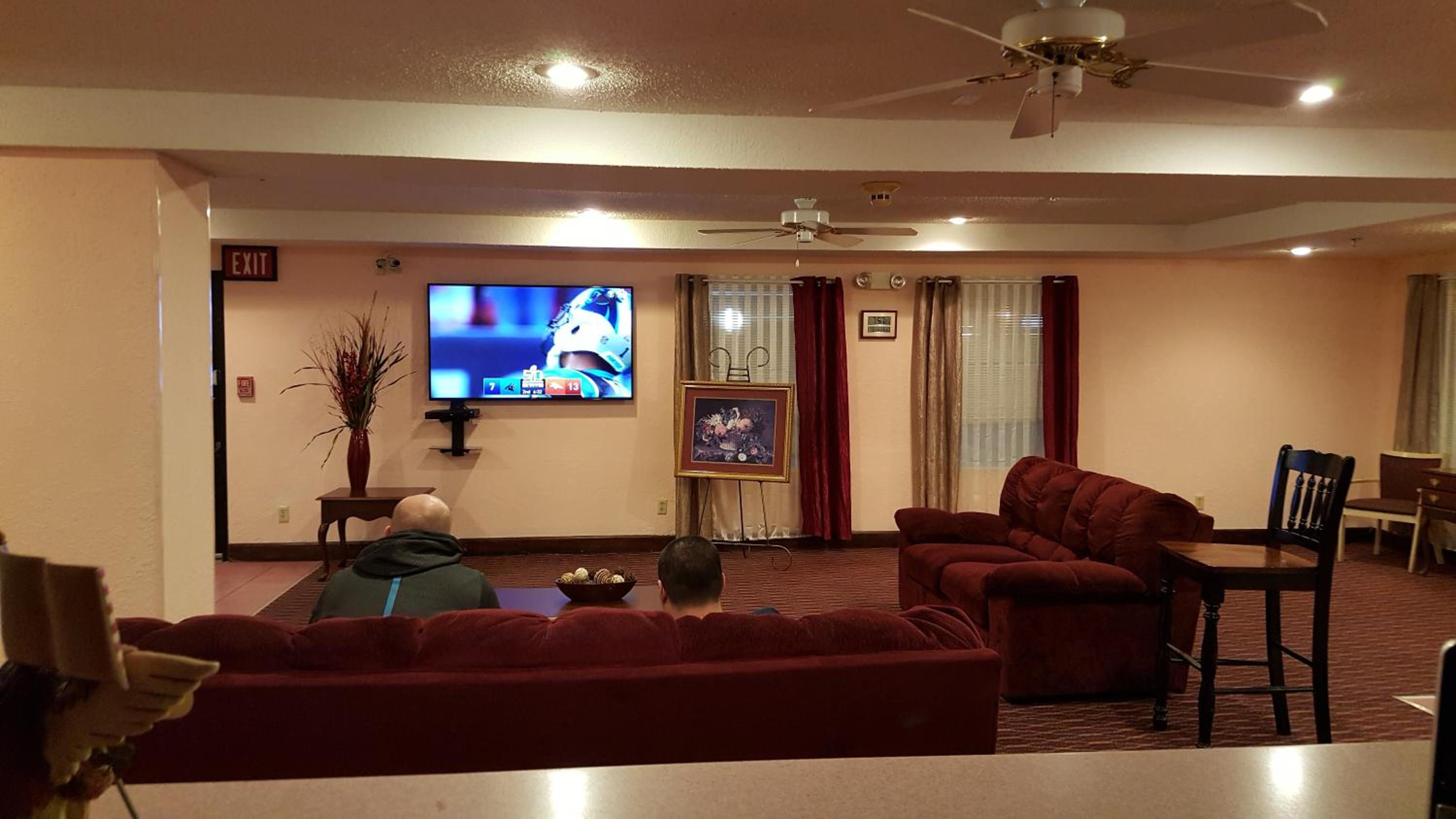 Key West Inn - Baxley - Property Image 32
