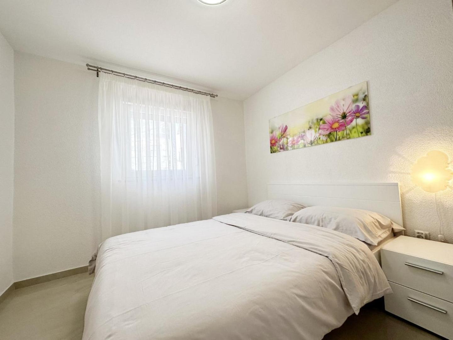Apartment Angel