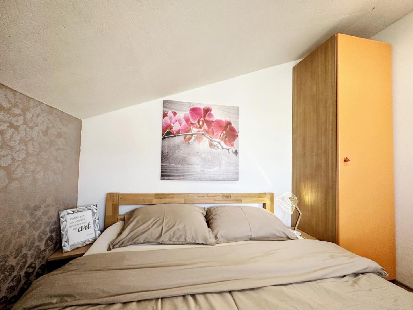 Apartment Angel