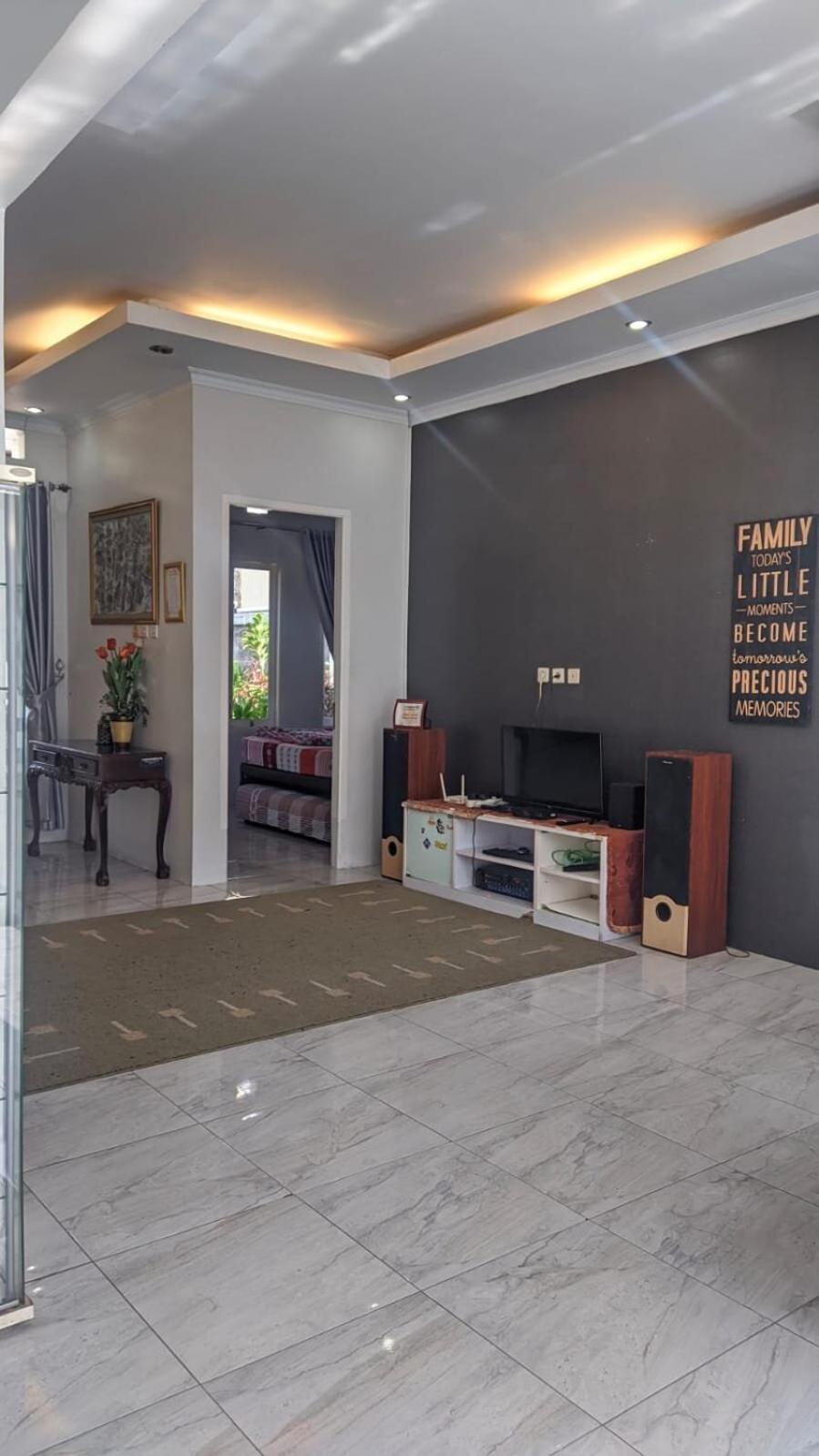 VILLA SHAFIRAA