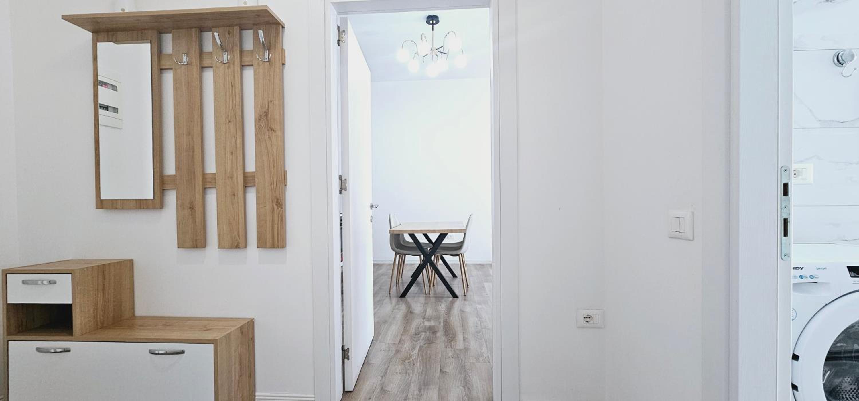 MyHouse at 21 Dhjetori