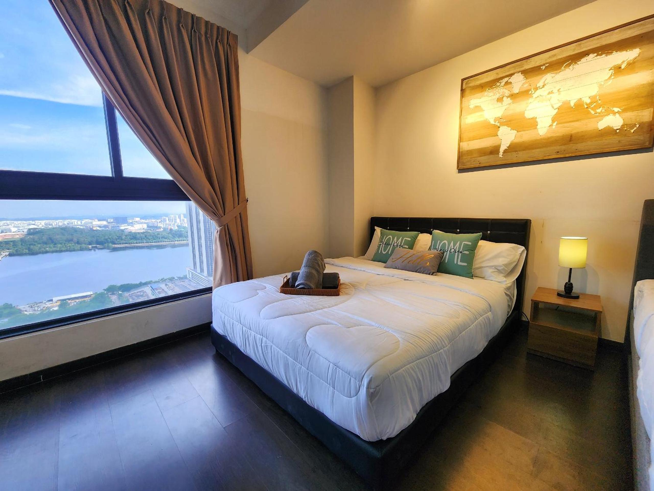 Cozy Loft Suite 2BR JB CIQ 8pax
