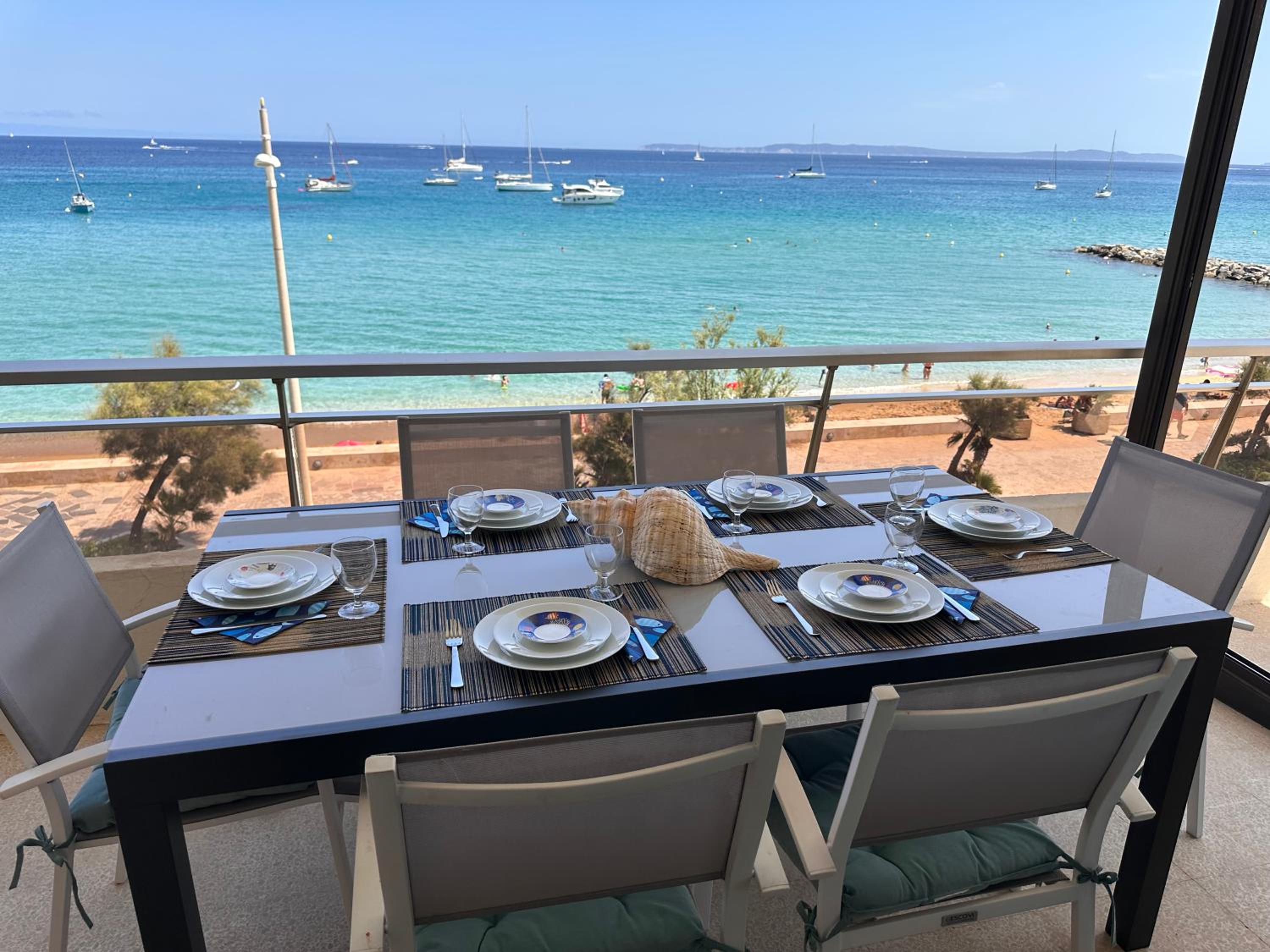 Premium Sea Front Apartment