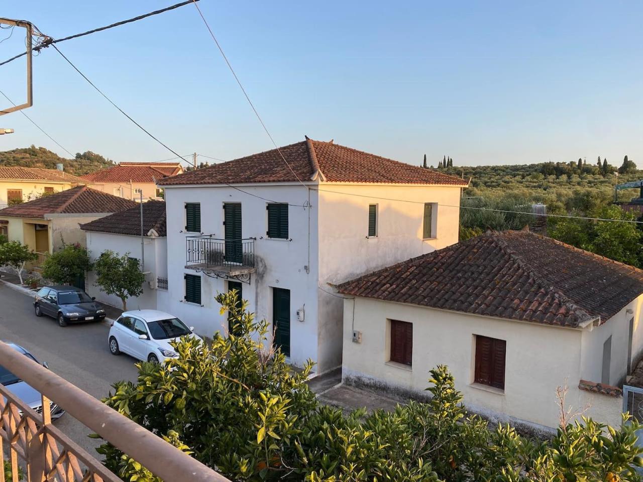 Kikkos Village House