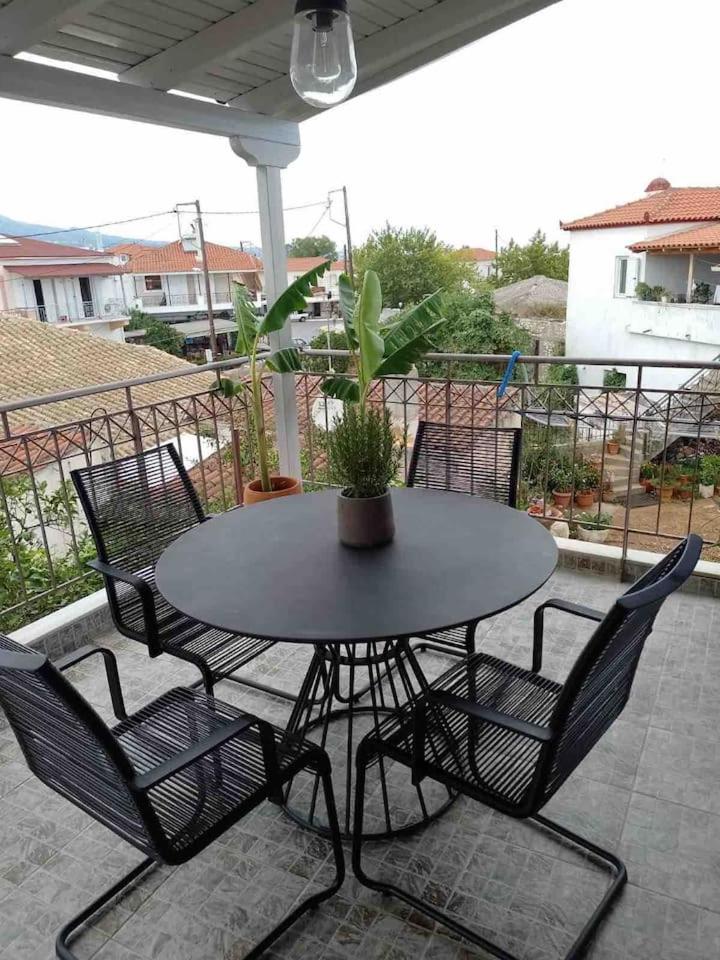 Kikkos Village House