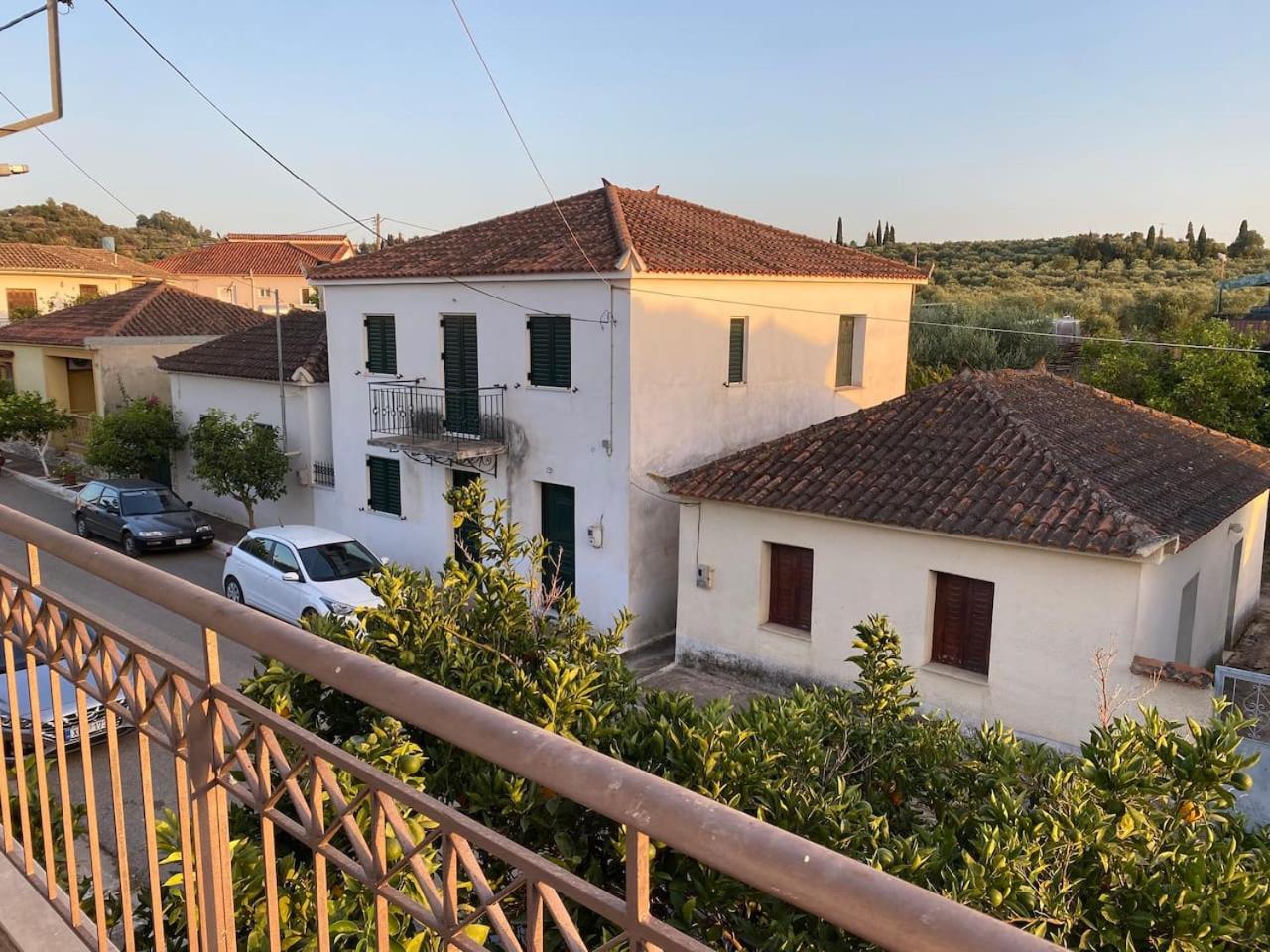 Kikkos Village House
