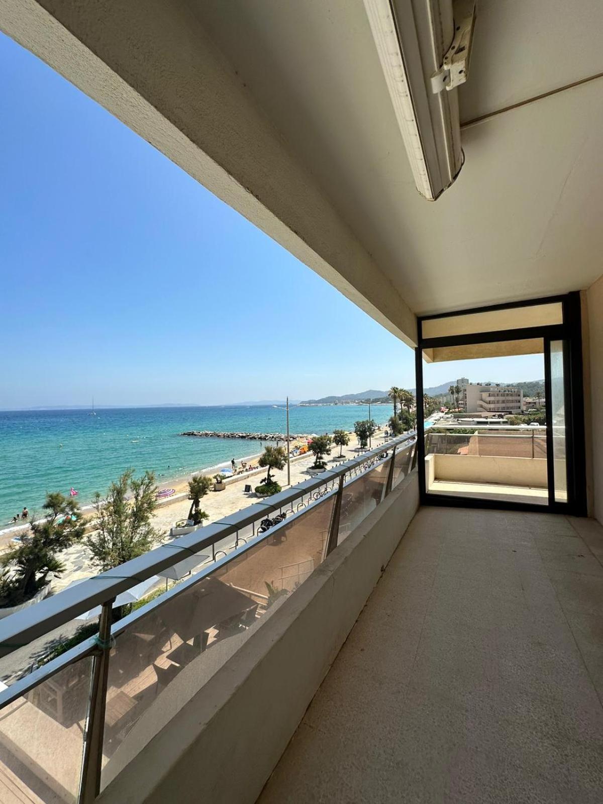 Premium Sea Front Apartment