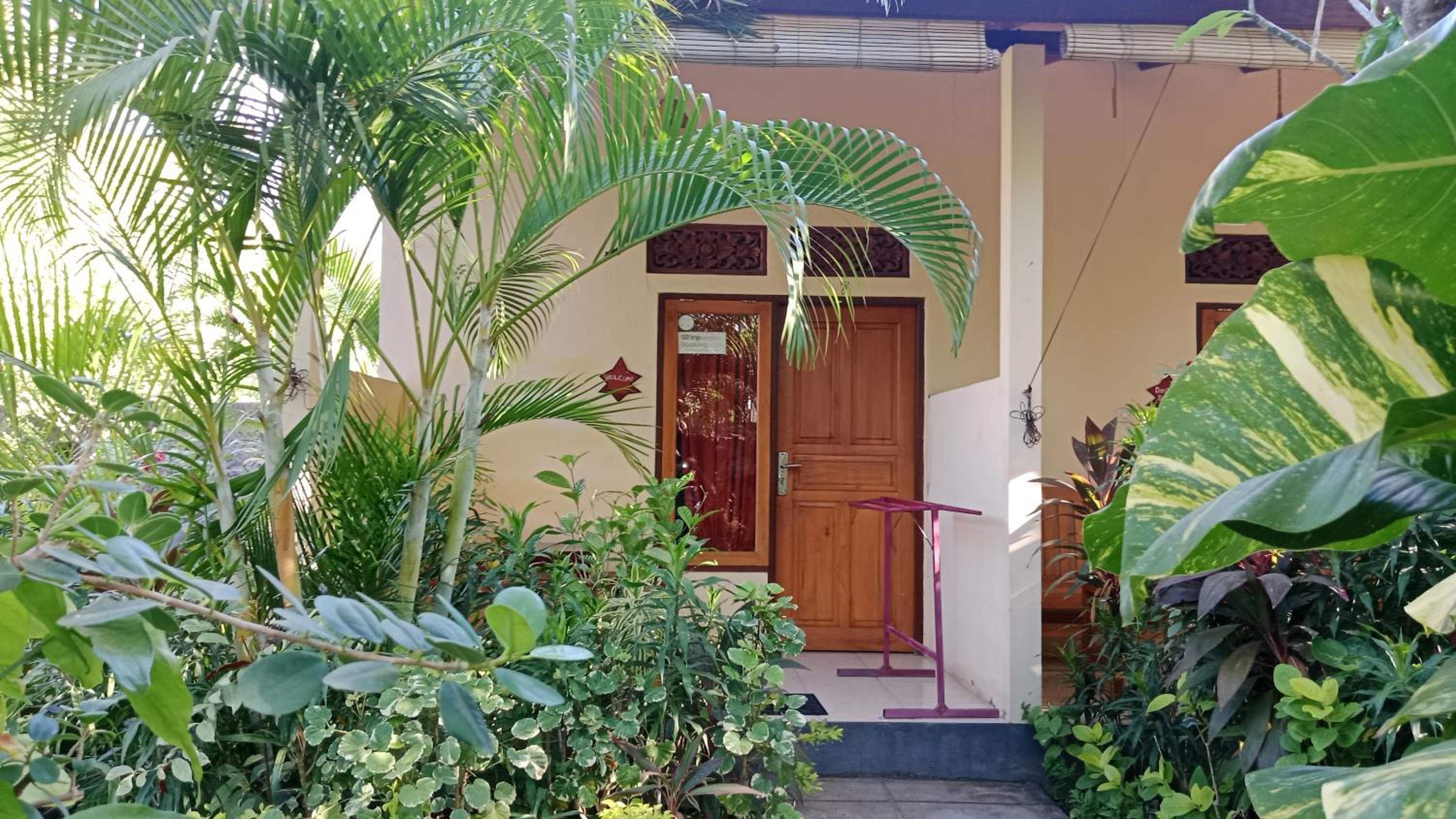 Van Santri Homestay Pemuteran view 4