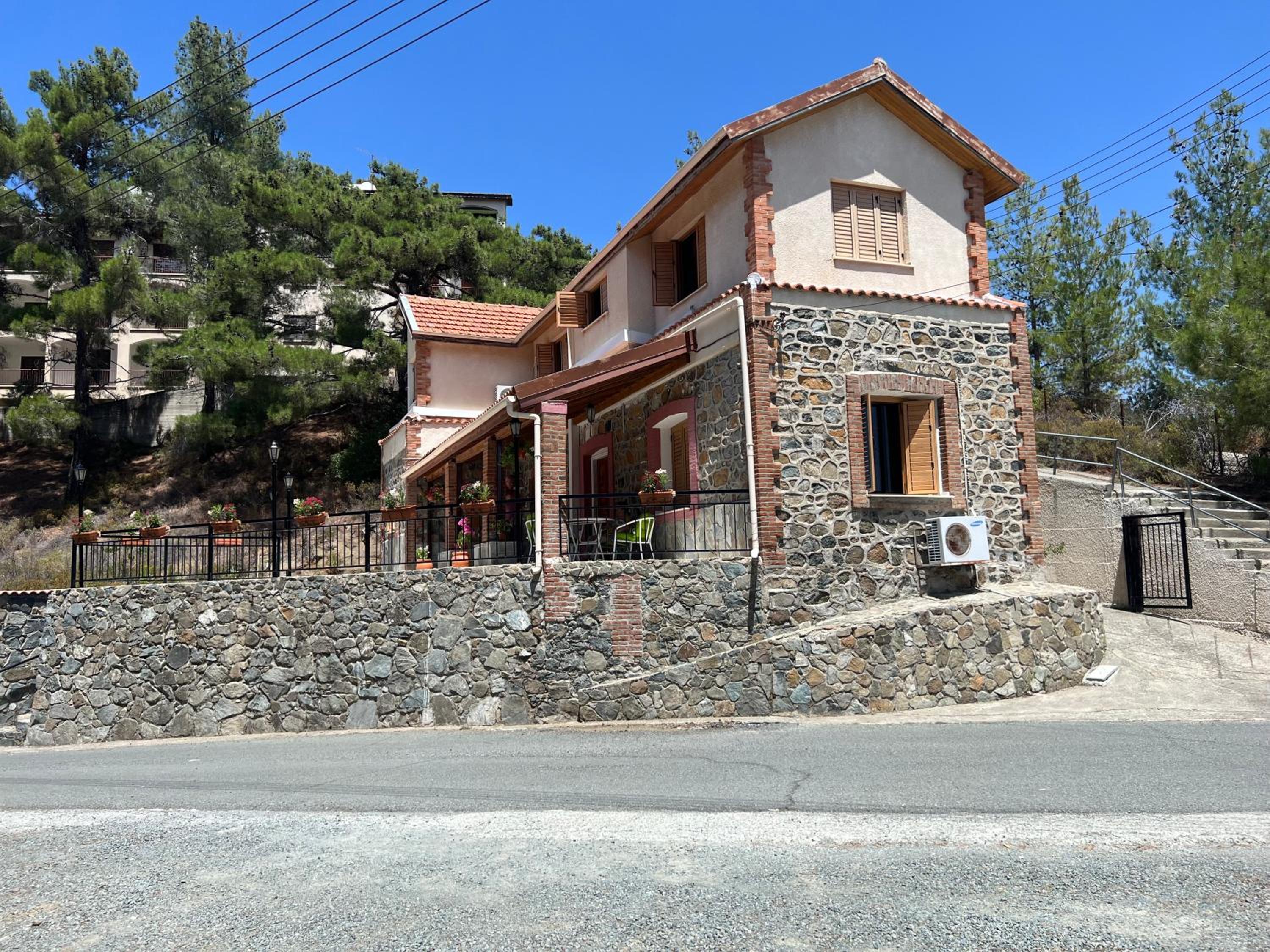 VILLA AURA by AgroHolidays