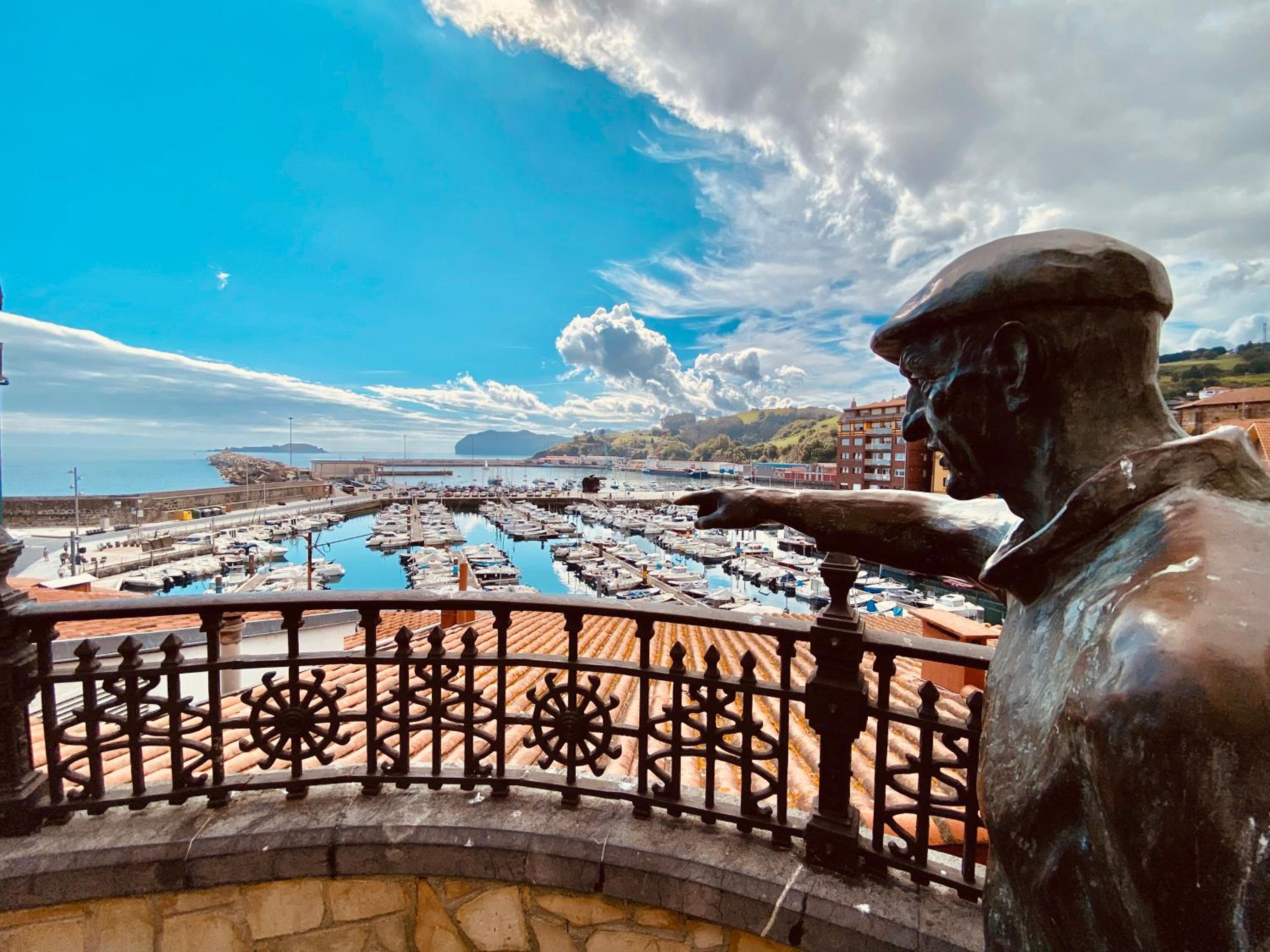 Blue house Bermeo