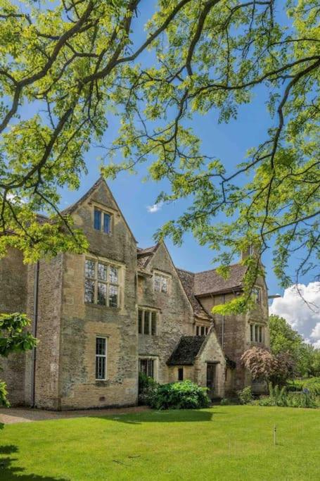 Oxfordshire Country Cottage