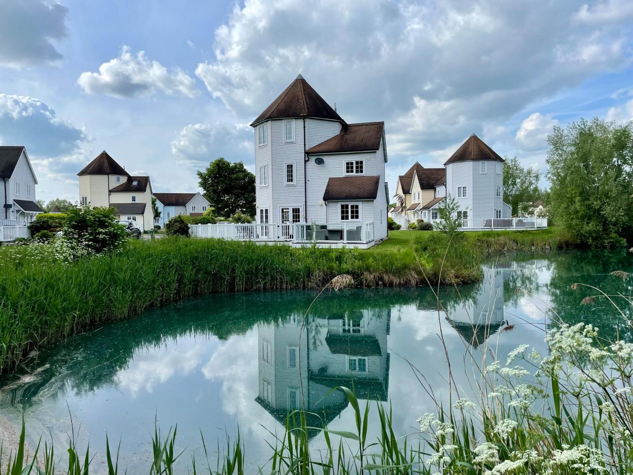 Windrush Turret Lodge view 4