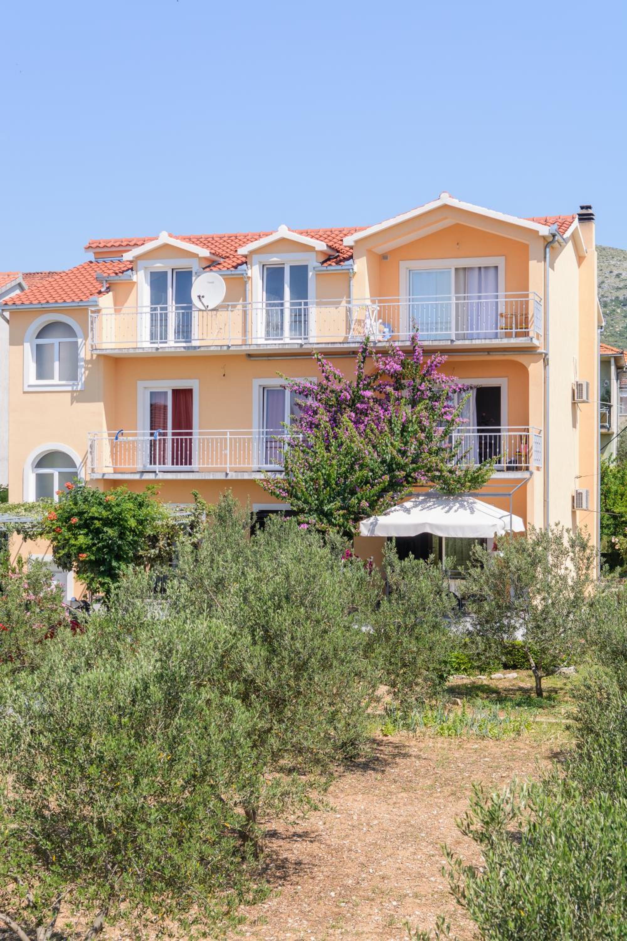 Hotel Apartments Grgic - Image 1