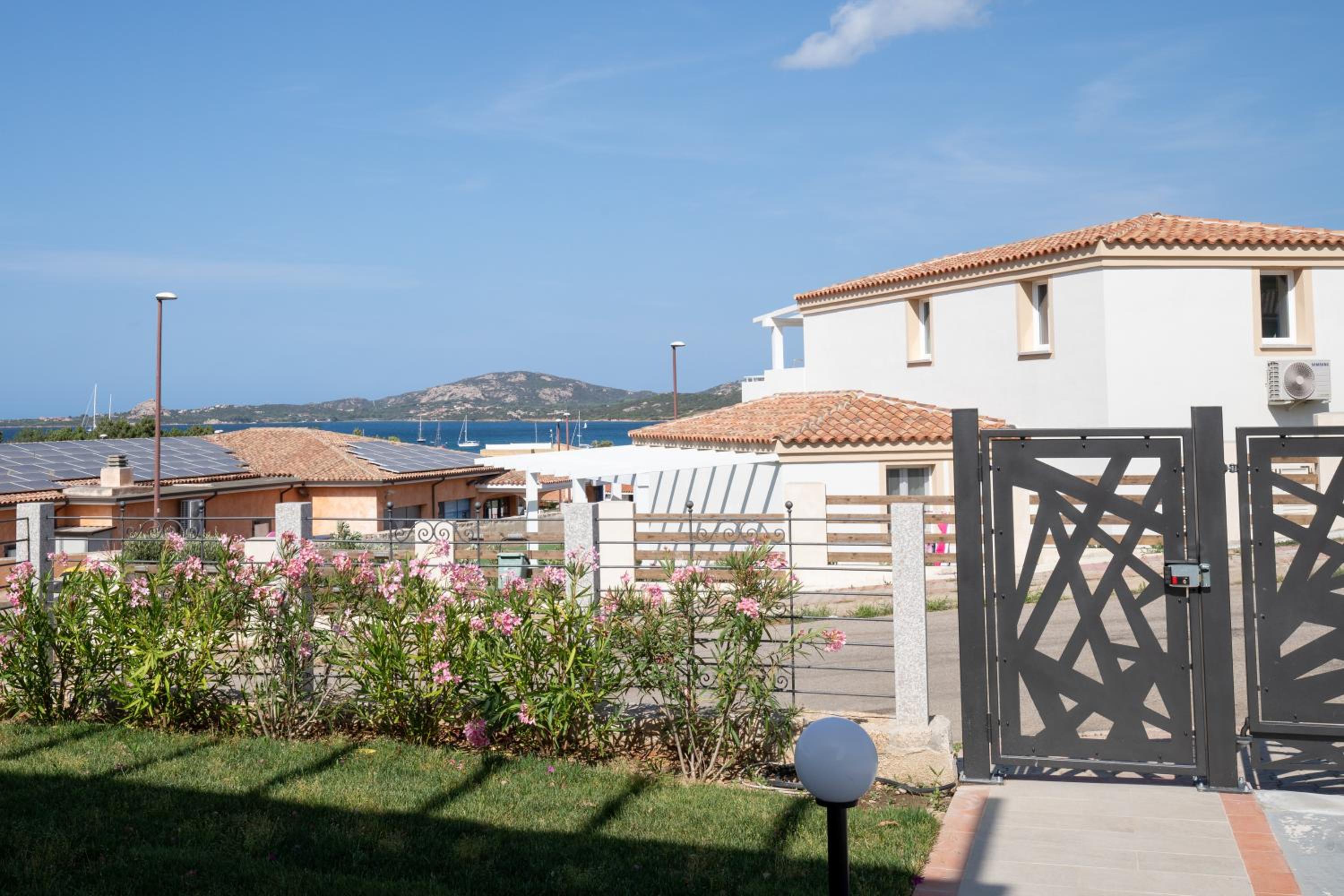 Casa degli oleandri view 5